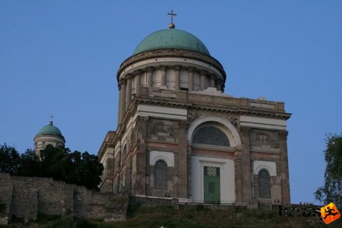 Nagyboldogasszony és Szent Adalbert prímási főszékesegyház esztergomi bazilika Teliholdfutam futás