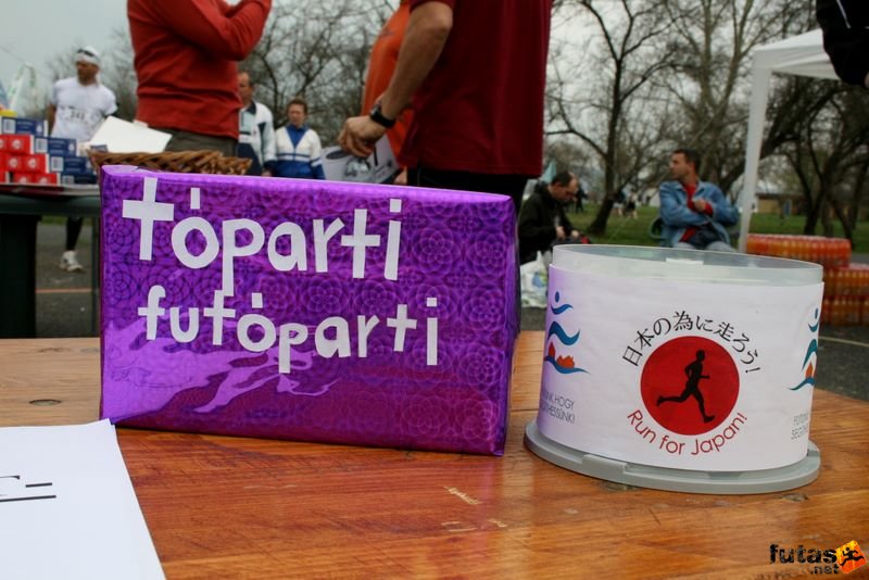 Depónia Tóparti-Futóparti futás előtt, tóparti futóparti Run for Japan