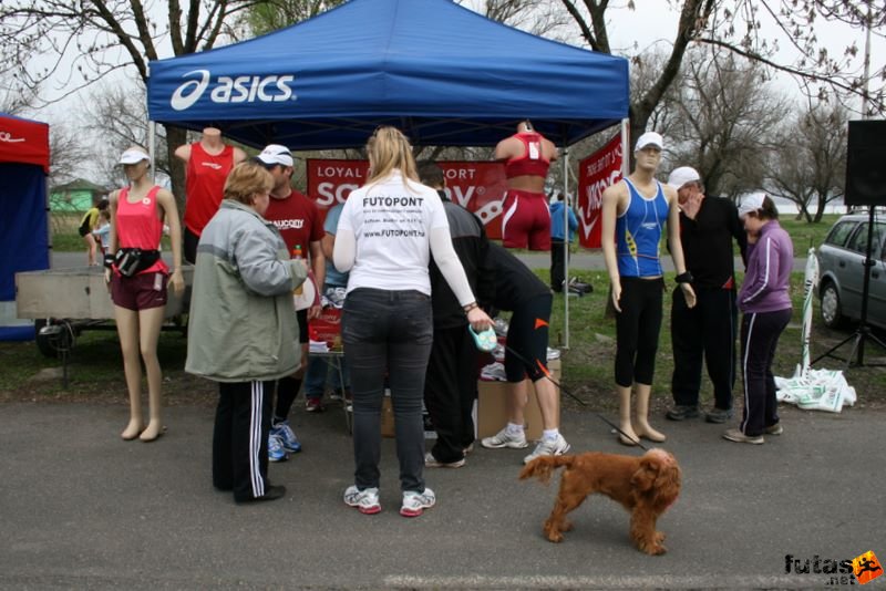 Depónia Tóparti-Futóparti futás előtt, Futópont - asics - saucony