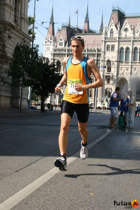 váltó Budapest Félmaraton futás