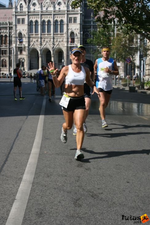 Vali Budapest Félmaraton futás