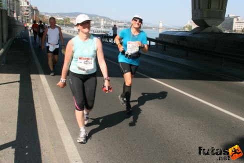 Moussion Sylvie, Miczán Ildikó Budapest Marathon futás