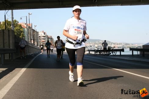 Szibilla 5:20 Budapest Marathon futás