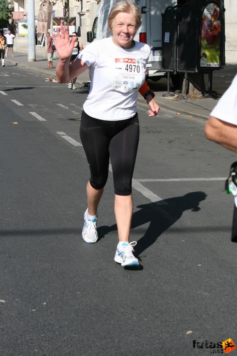 Savage, Tamara Budapest Marathon futás