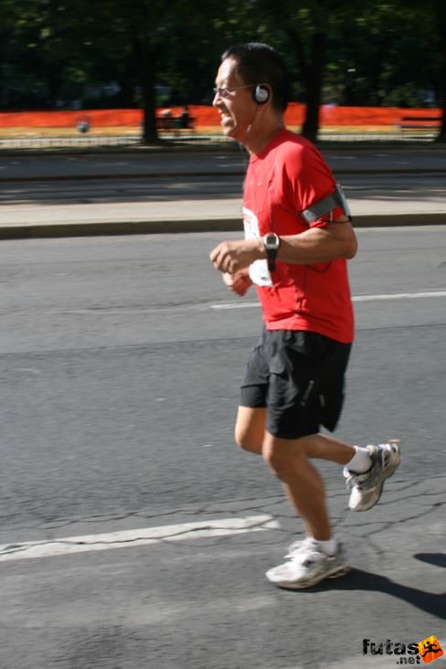 Lam Henry Budapest Marathon futás