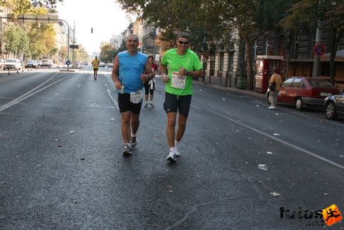 Zoltán és Tóth Gábor Budapest Marathon futás