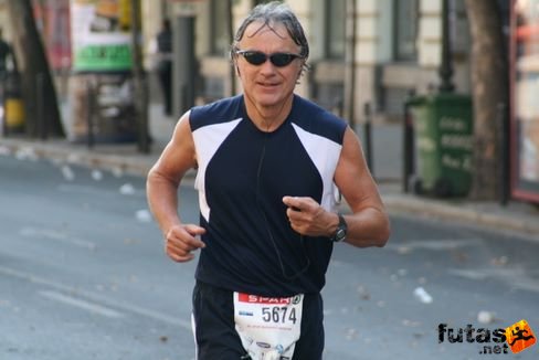 Toth Charles Budapest Marathon futás