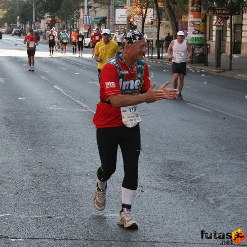 Kovács Zsigmond Budapest Marathon futás