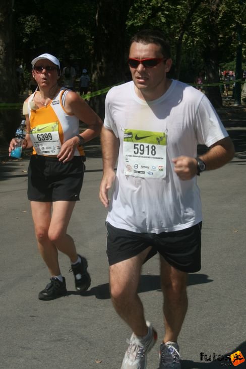 Budapest half marathon 8271 runners Budapest Félmaraton futás