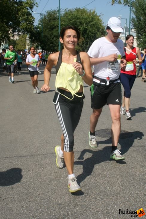Budapest half marathon 8283 runners Budapest Félmaraton futás
