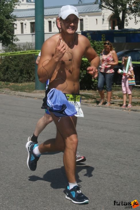 Budapest half marathon 8295 runners Budapest Félmaraton futás