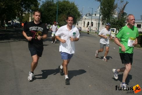 Budapest half marathon 8304 runners Budapest Félmaraton futás
