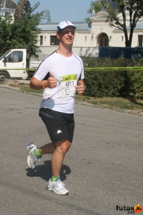 Budapest half marathon 8324 runners Budapest Félmaraton futás