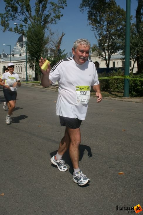 Poczik Károly Budapest Félmaraton futás