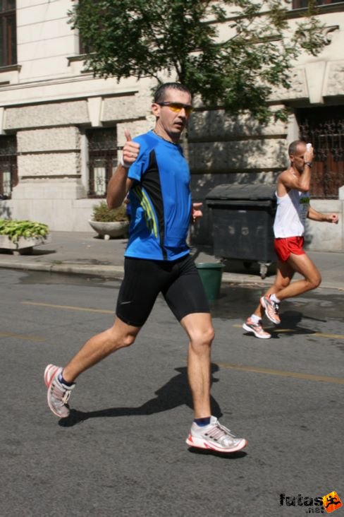 Tibi Budapest Félmaraton futás