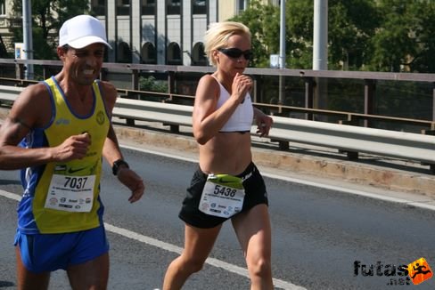 Triarico Angelo Budapest Félmaraton futás