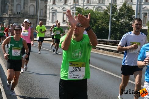 Esztergomi Futóművek futója Budapest Félmaraton futás