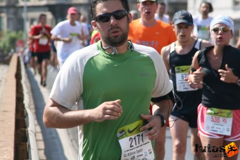 Esztergomi Futóművek Budapest Félmaraton futás