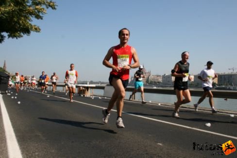 Hajrá Tibi! Budapest Félmaraton futás