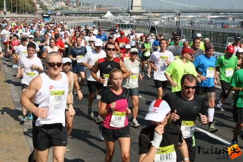 Bellhouse Bíborka Budapest Félmaraton futás