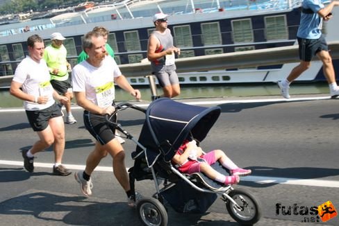 Ujvári Gábor Budapest Félmaraton futás
