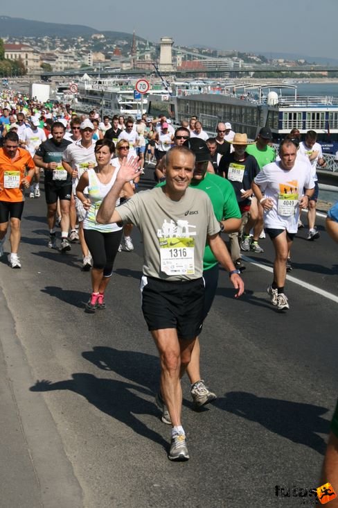 Béla Budapest Félmaraton futás