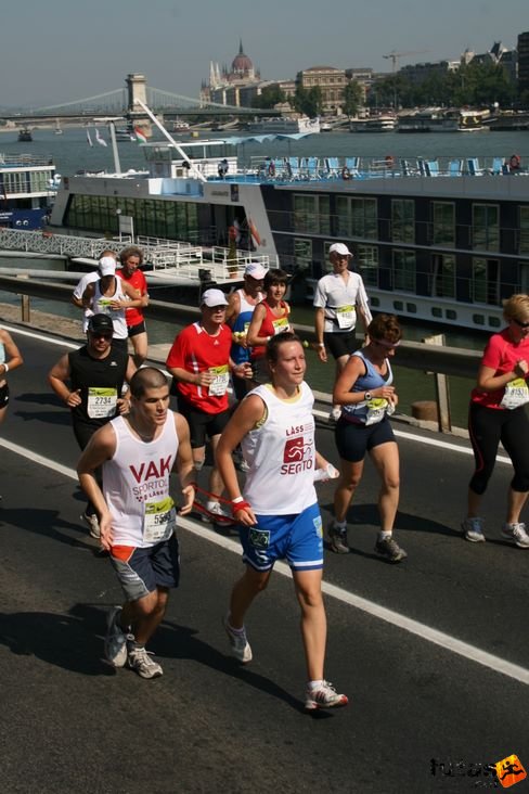 Vak Sportoló és a futó segítője Budapest Félmaraton futás