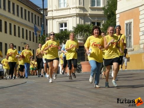 fuss_rakkutatasert_pecs_046.jpg Fuss a Rákgyógyításért Pécsen futás