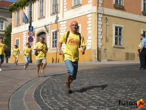 fuss_rakkutatasert_pecs_061.jpg Fuss a Rákgyógyításért Pécsen futás