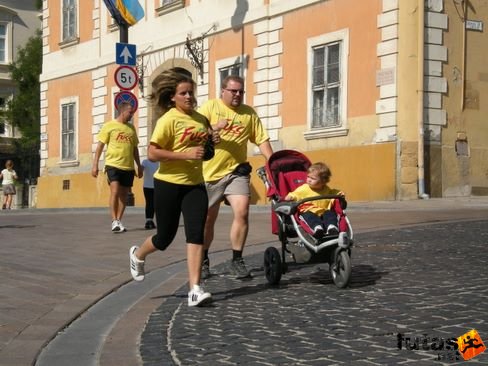 fuss_rakkutatasert_pecs_074.jpg Fuss a Rákgyógyításért Pécsen futás
