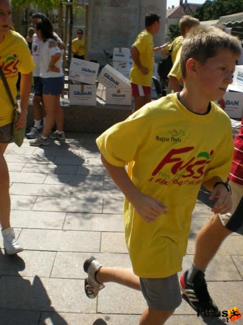 fuss_rakkutatasert_pecs_109.jpg Fuss a Rákgyógyításért Pécsen futás