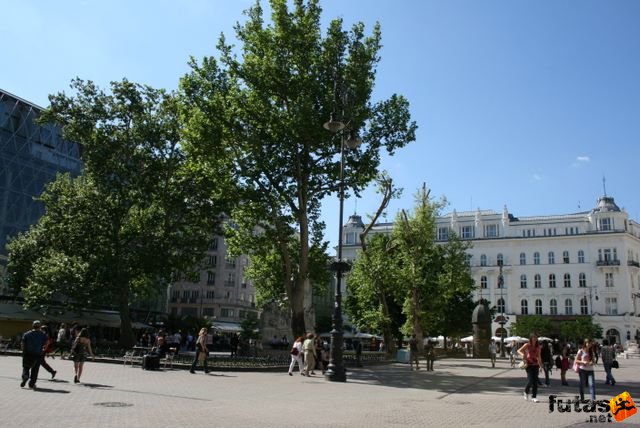 Le Méridien Pincér futóverseny Budapest, Budapest Vörösmarty tér