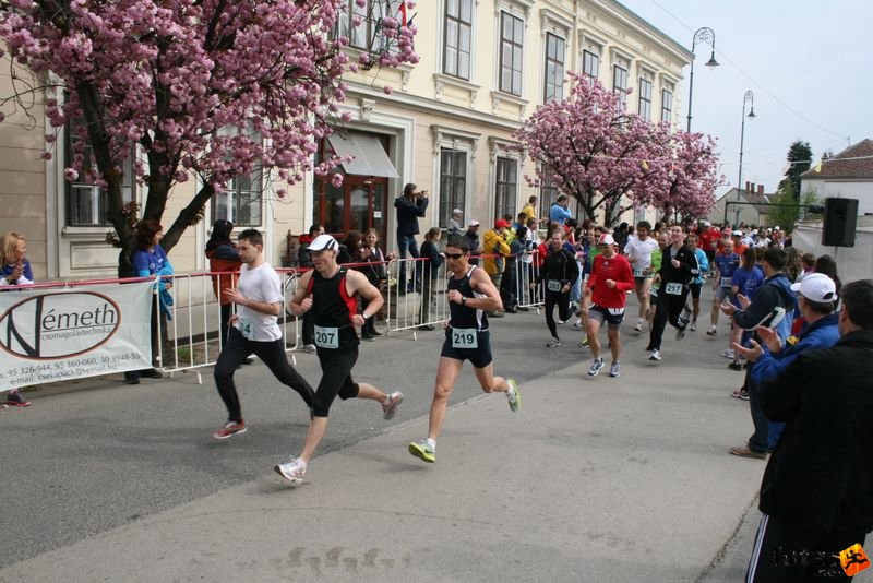 Sárvár futás reggel, rajt