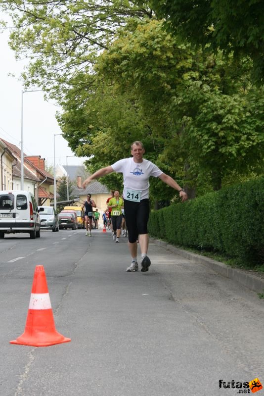 Futás Sárváron, Gergő
