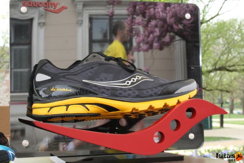 Futás Sárváron, Saucony Kinvara futócipő