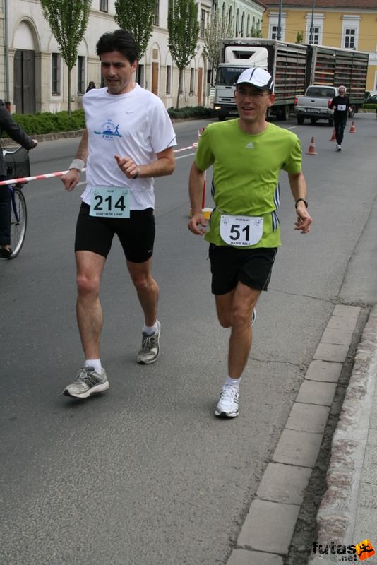 sárvári futóverseny, Tomek és Béla