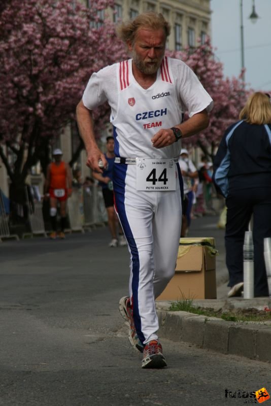 Futás Sárváron, PETR Solnička Czech Team