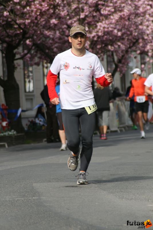 Futás Sárváron, Vakhal Norbert