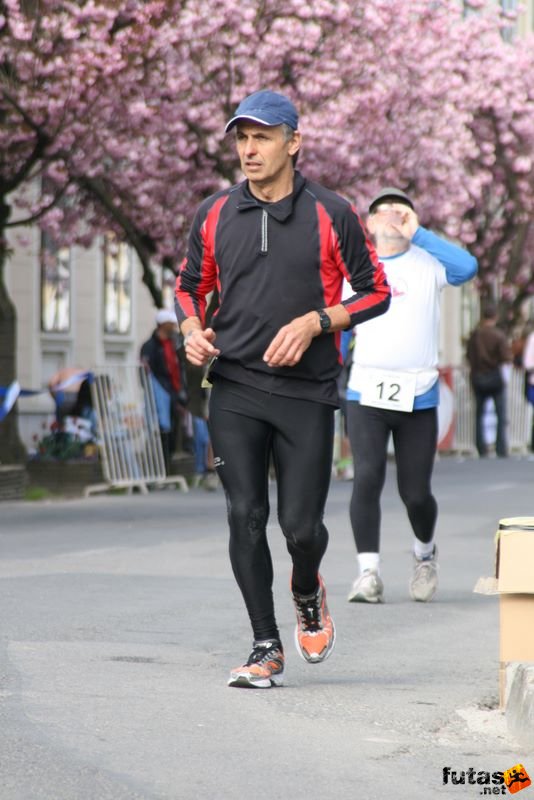 Futás Sárváron, Endre
