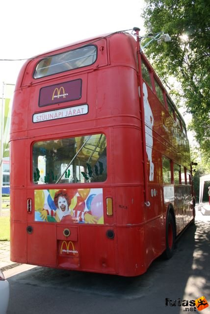 Békás Kerékpáros Teljesítménytúra Budapestről, McDonald's Szülinapi Járat emeletes busz