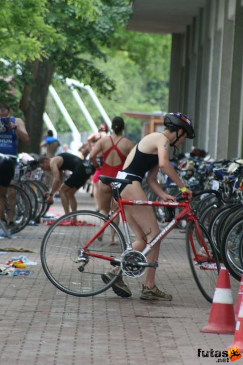 depóban Évadnyitó triatlon a Margitszigeten