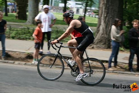 Kozma Regő Coppi Évadnyitó triatlon a Margitszigeten