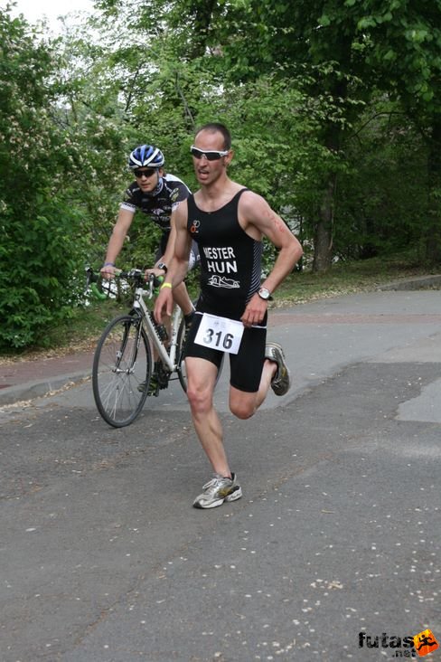 Mester Bálint Évadnyitó triatlon a Margitszigeten