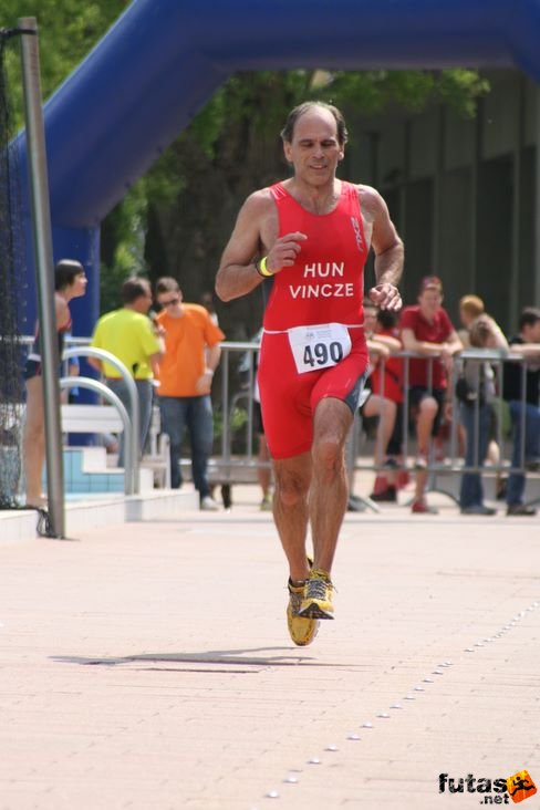 Dr. Vincze	Tamás Évadnyitó margitszigeti triatlon