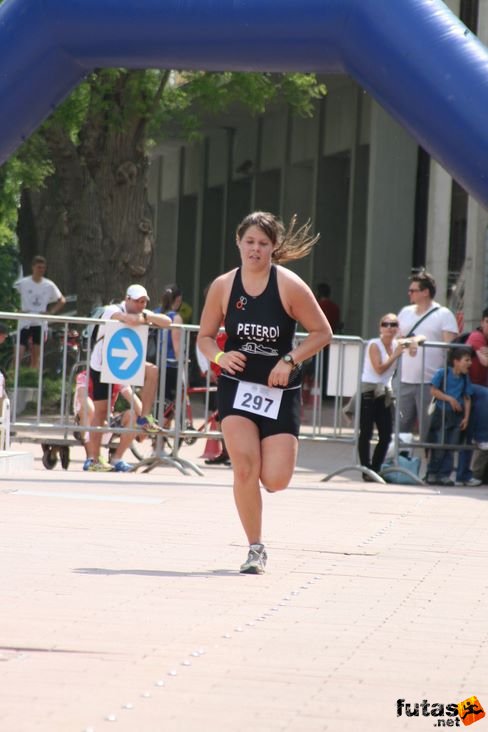 Peterdi Gabriella Évadnyitó margitszigeti triatlon