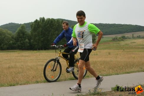 SCHULCZ Gábor FuTeam futója Ultrabalaton futás
