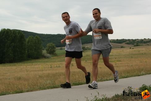 futók Ultrabalaton futás