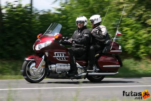 motorosok Ultrabalaton futás