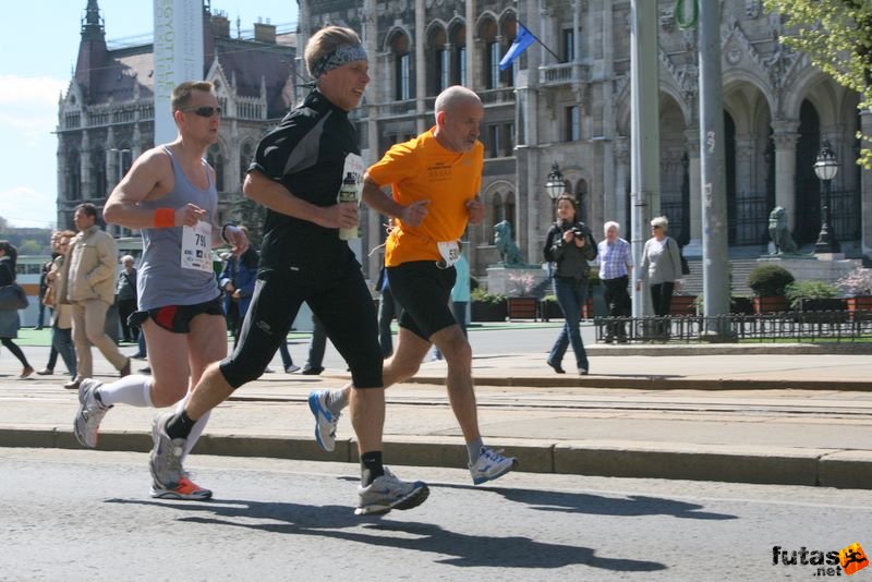 Vivicittá Félmaraton Futóverseny Budapest, Forgács István, Hönsch Viktor, Schneider Gábor