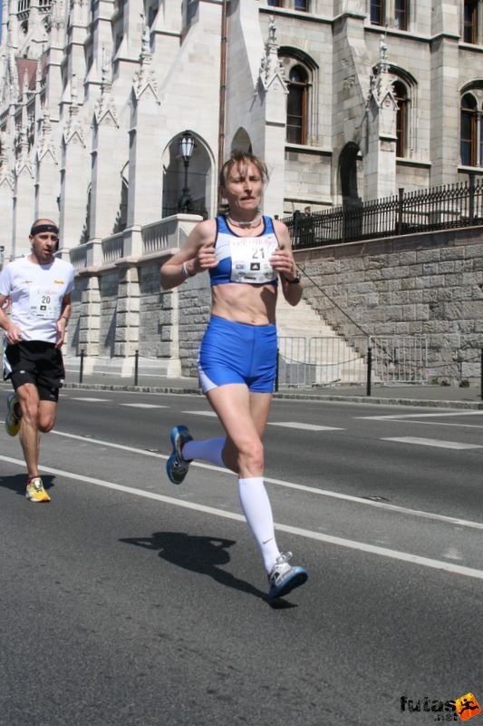 Vivicittá Félmaraton Futóverseny Budapest, Földingné Nagy Judit